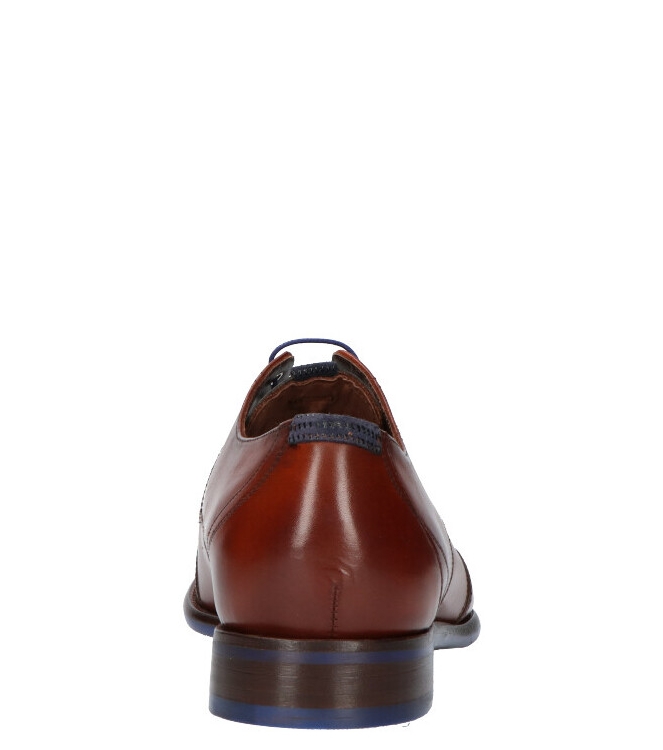 Floris van Bommel Floris van Bommel Geklede schoen <span>de Stijler 07.00 SFM-30173 24-01 / 18133/00</span> 00 Dark Cognac Floris van Bommel Geklede schoen <span>de Stijler 07.00 SFM-30173 24-01 / 18133/00</span> de Stijler 07.00 SFM-30173 24-01 / 18133/00 cognac - www.bremmerschoenen.live - Bremmer Schoenen