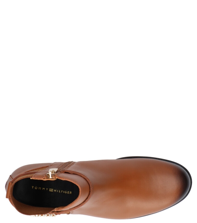 Tommy Hilfiger Tommy Hilfiger Enkellaars <span>FW0FW05155 GOW</span> GOW Pumpkin paradise Tommy Hilfiger Enkellaars <span>FW0FW05155 GOW</span> FW0FW05155 GOW cognac - www.bremmerschoenen.live - Bremmer Schoenen