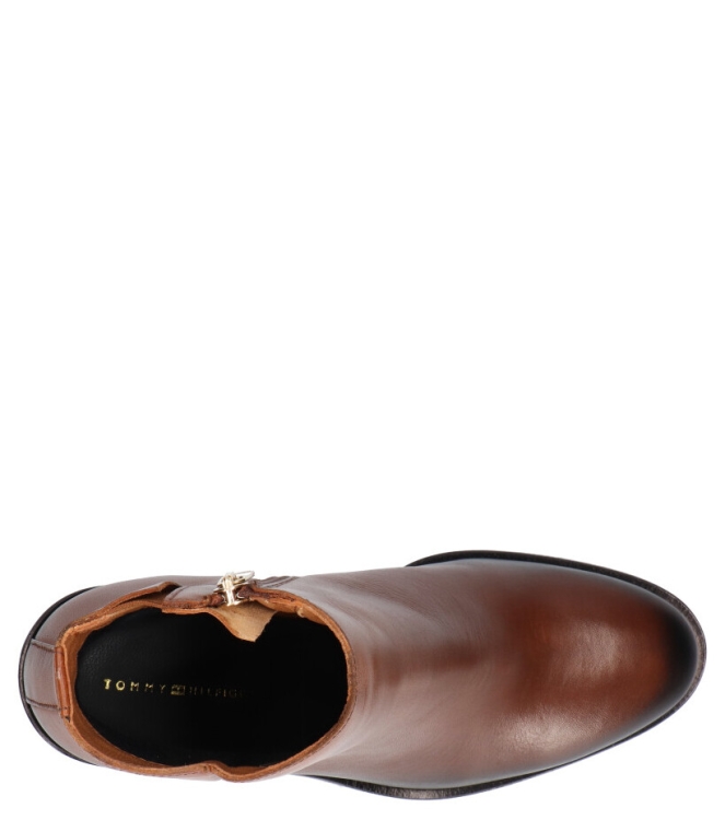 Tommy Hilfiger Tommy Hilfiger Enkellaars <span>FW0FW05164 GOW</span> GOW Pumpkin paradise Tommy Hilfiger Enkellaars <span>FW0FW05164 GOW</span> FW0FW05164 GOW cognac - www.bremmerschoenen.live - Bremmer Schoenen