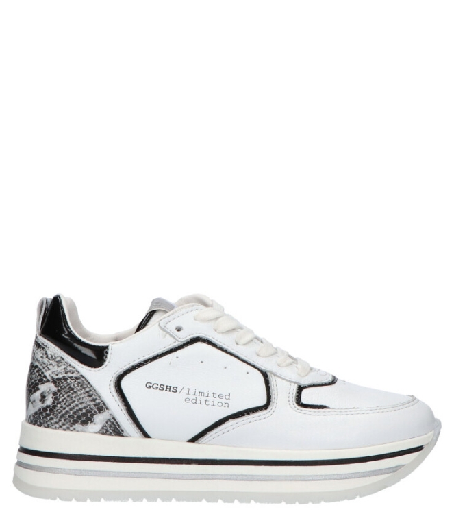 Giga Giga sneaker <span>G3686 A11L17</span> A11L17 velvet white/ verniz preto Giga sneaker <span>G3686 A11L17</span> G3686 A11L17 wit - www.bremmerschoenen.live - Bremmer Schoenen