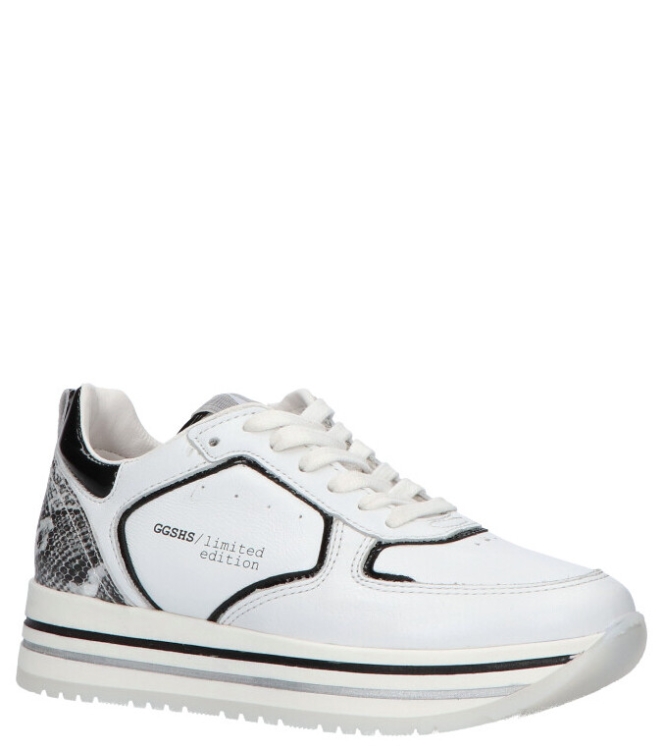 Giga Giga sneaker <span>G3686 A11L17</span> A11L17 velvet white/ verniz preto Giga sneaker <span>G3686 A11L17</span> G3686 A11L17 wit - www.bremmerschoenen.live - Bremmer Schoenen