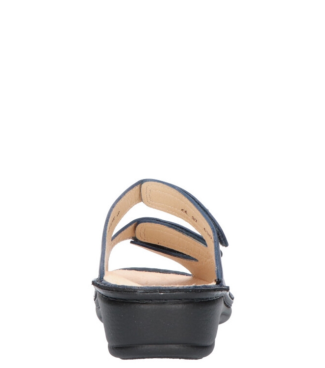 Finn Comfort Finn comfort Slipper <span>2501 001040 Pisa</span> 001040 Blau nappa Finn comfort Slipper <span>2501 001040 Pisa</span> 2501 001040 Pisa blauw - www.bremmerschoenen.live - Bremmer Schoenen