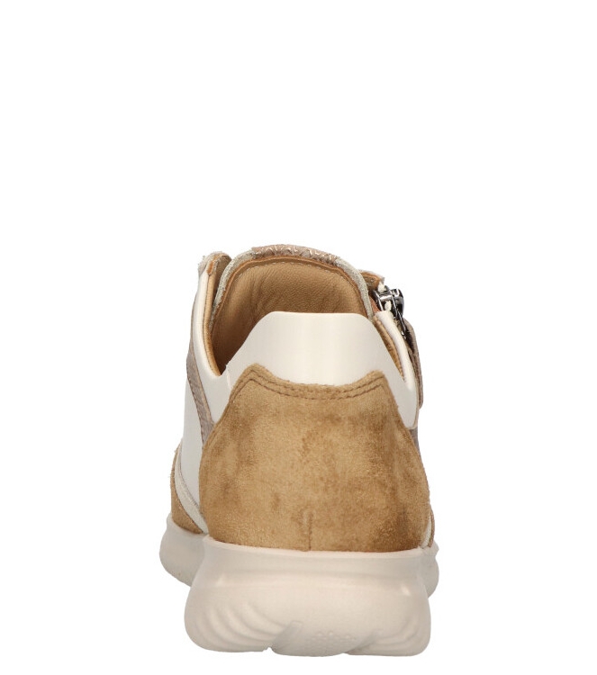 Hartjes Hartjes sneaker <span>162.1131 07/32 Breeze</span> 07/32 sattel beige Hartjes sneaker <span>162.1131 07/32 Breeze</span> 162.1131 07/32 Breeze beige - www.bremmerschoenen.live - Bremmer Schoenen