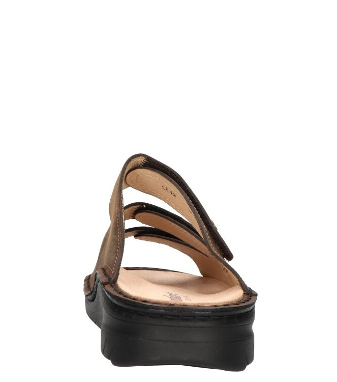 Finn comfort slipper <span>1455 322500 Mataro</span> 1455 322500 Mataro bruin - www.bremmerschoenen.live - Bremmer Schoenen