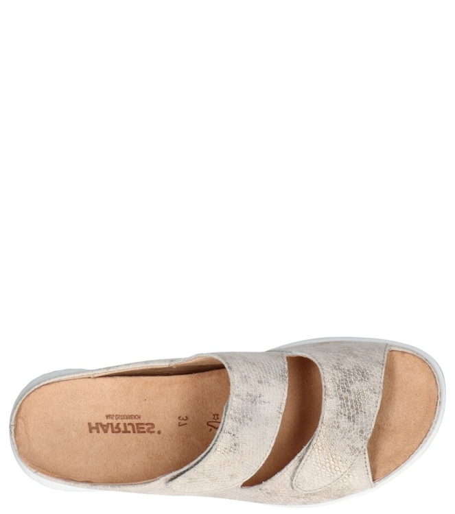 Hartjes Hartjes slipper <span>122.1101 40/00 Breeze</span> 40/00 Gold Hartjes slipper <span>122.1101 40/00 Breeze</span> 122.1101 40/00 Breeze goud - www.bremmerschoenen.live - Bremmer Schoenen