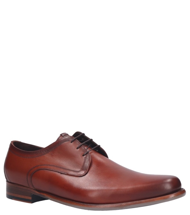 Floris van Bommel Floris van Bommel geklede schoen <span>De Draver 03.03 SFM-30316 24-01</span> Bruin Floris van Bommel geklede schoen <span>De Draver 03.03 SFM-30316 24-01</span> De Draver 03.03 SFM-30316 24-01 cognac - www.bremmerschoenen.live - Bremmer Schoenen