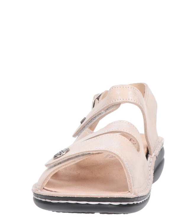 Finn Comfort Finn Comfort sandaal <span>2562 843525 Gomera</span> 843525 Shell Finn Comfort sandaal <span>2562 843525 Gomera</span> 2562 843525 Gomera beige - www.bremmerschoenen.live - Bremmer Schoenen