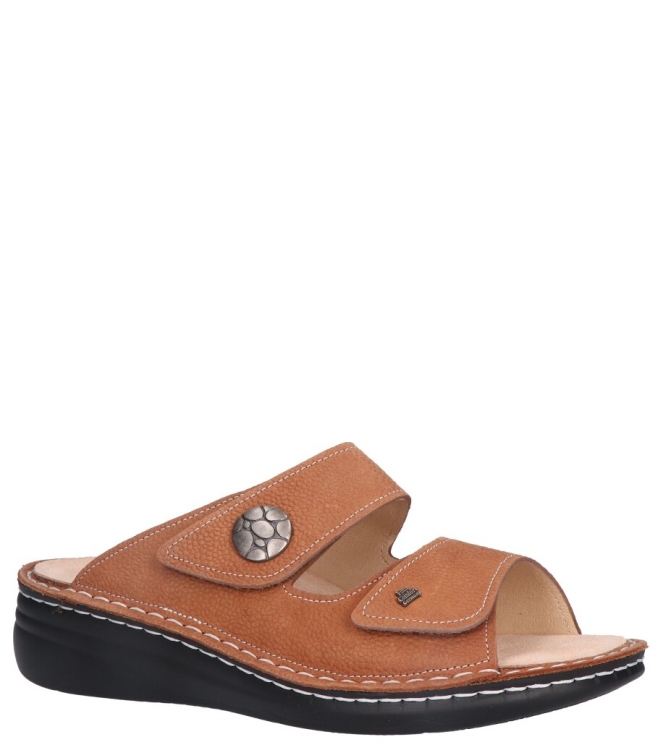 Finn Comfort Finn Comfort slipper <span>2642 83411 Moorea</span> 834111 brandy Finn Comfort slipper <span>2642 83411 Moorea</span> 2642 83411 Moorea cognac - www.bremmerschoenen.live - Bremmer Schoenen