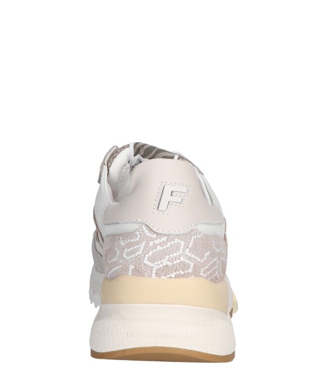 Floris van Bommel Floris van Bommel sneaker <span>SFW-10164 34-01 Treni 02.00</span> 34-01 Taupe Floris van Bommel sneaker <span>SFW-10164 34-01 Treni 02.00</span> SFW-10164 34-01 Treni 02.00 beige - www.bremmerschoenen.live - Bremmer Schoenen