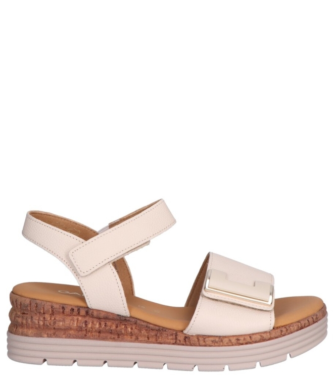 Gabor Gabor sandaal <span>82.700.52</span> 52 creme (uni+gold) Gabor sandaal <span>82.700.52</span> 82.700.52 wit - www.bremmerschoenen.live - Bremmer Schoenen